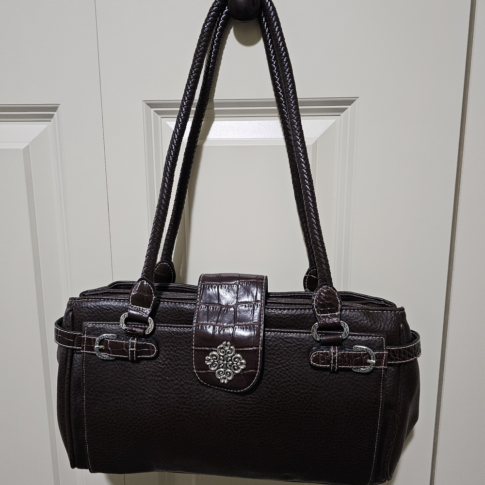 Brighton Brown Shoulder Bag with Elegant Design